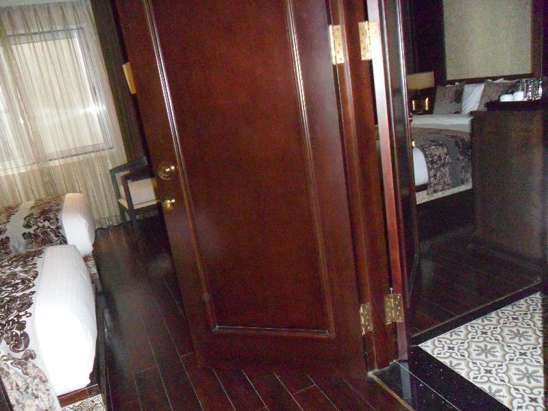 Golden Lotus Boutique Hotel Hanoi Buitenkant foto